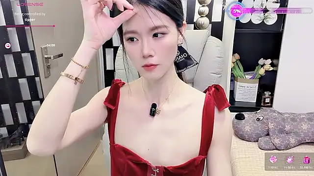 Yueyue-MM 现场XXX聊天