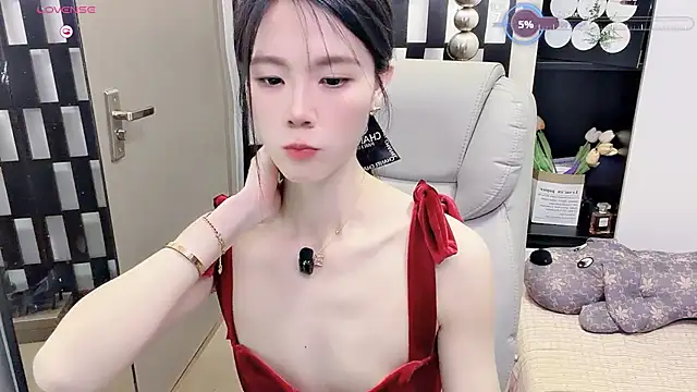 Yueyue-MM 网络视讯表演