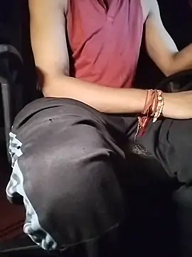HIIMSINGLEBOYn Webbikameraesitys