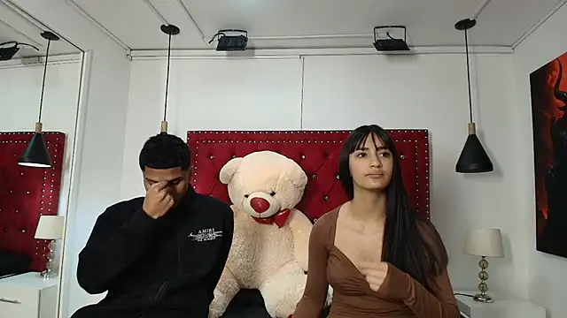 Damian_and_roxanne Webcamshow