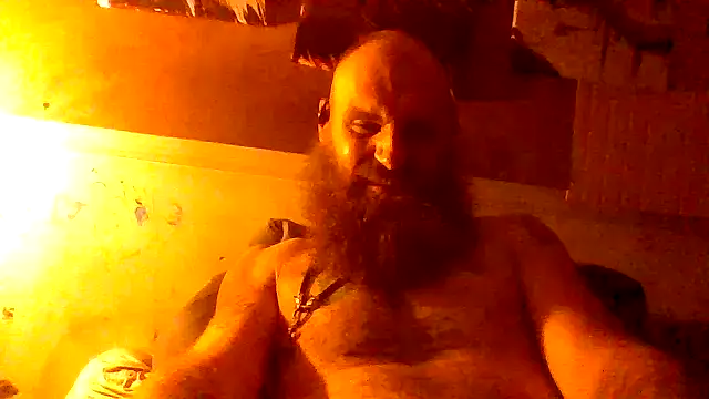 Cowboy81588 Show in webcam
