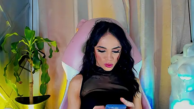 Cristal_Gem1 Adlı Modelin Web Kamerası Şovu