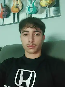 JoyyyBoyy Webcam-Show