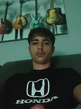 JoyyyBoyyn Webbikameraesitys