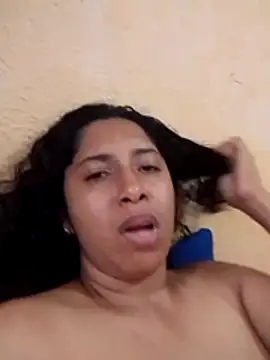 צ'אט XXX בשידור חי של hotaniani
