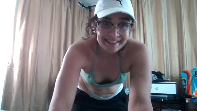 ditzycryztal's Webcam Show