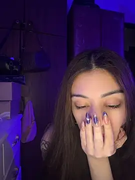 Jennyvignaduzzo Show in webcam