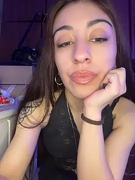 Jennyvignaduzzo Adlı Modelin Canlı XXX Sohbeti