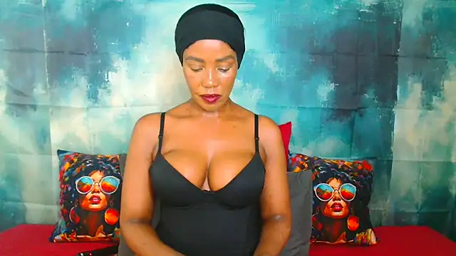 GaggingQueen32 Webcam show