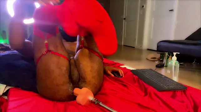 Pokazy przed kamerką – KaiTemptation