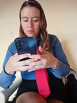 دردشة Hannah-colx الجنسية المباشرة