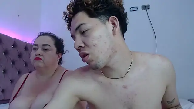 הופעת וובקאם של brutal_dirty_sex
