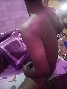 StrellaStarling Show in webcam