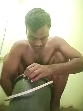 StrellaStarling's Webcam Show