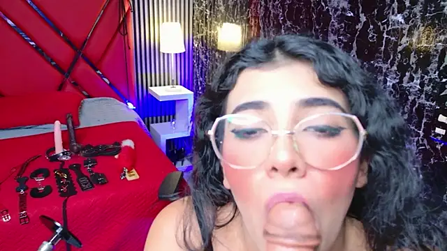 Violet_sl4ve 网络视讯表演