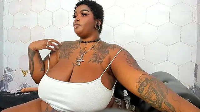 Anaa_Fuentess 网络视讯表演