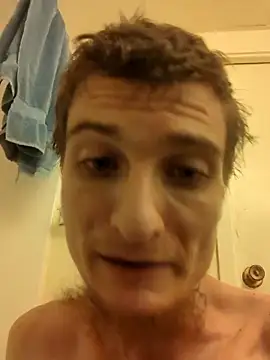 jizzyglizzy92's Webcam Show