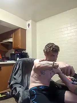 jizzyglizzy92's Webcam Show