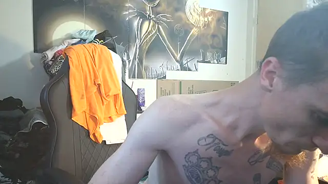 jizzyglizzy92's Webcam Show