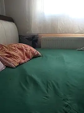 sevimlikelebek29's Live Chat Room