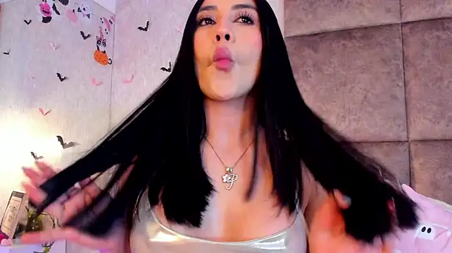 AnyaJay Adlı Modelin Canlı XXX Sohbeti