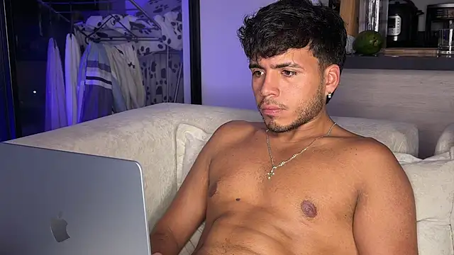 AlexanderJordan Adlı Modelin Web Kamerası Şovu