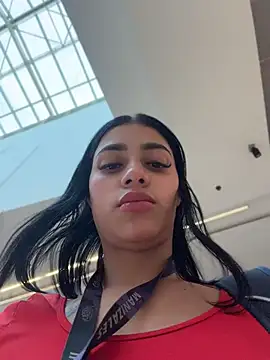AlannaEvons Pertunjukan Webcam