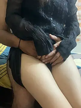 LOVE4GIRLn Webbikameraesitys