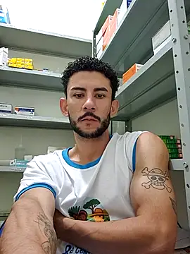 Show de saraivaaa2002 na webcam
