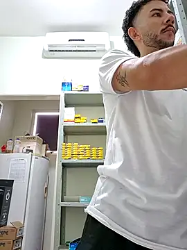 Show de saraivaaa2002 na webcam