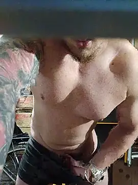 Show modela krysztalowy na web-kameri