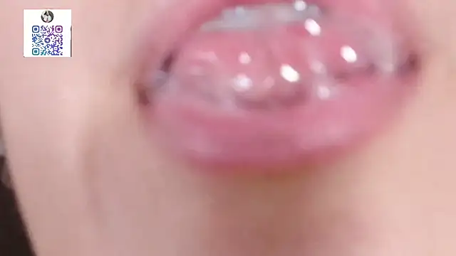 הופעת וובקאם של Star_Lush