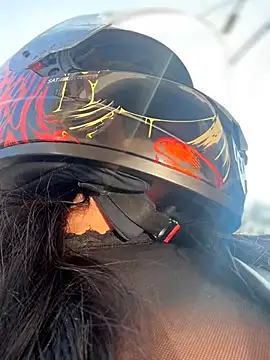 -Mia1 Adlı Modelin Web Kamerası Şovu