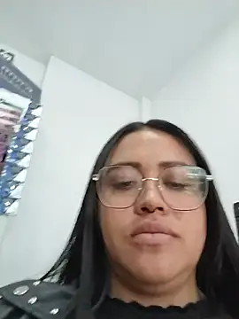 Živý XXX chat _Mia-Safety_Inspector