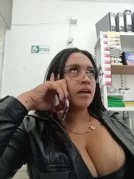 عرض كام Mia_Risky-1