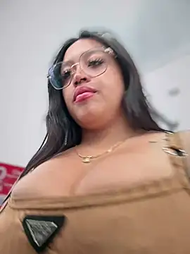 Pokazy przed kamerką – Mia_Risky-1