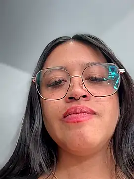 Mia_Risky-1's Webcam Show