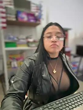 Outdoors-Mia_Khalifa Pertunjukan Webcam