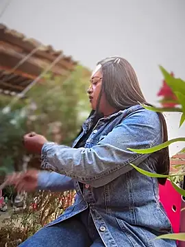 Outdoors-Mia_Khalifa Webcam-Show
