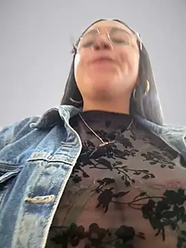 Outdoors-Mia_Khalifa Webcamshow