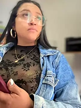 Webkamerová show Outdoors-Mia_Khalifa
