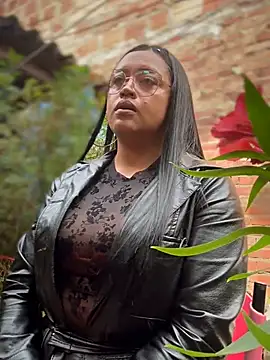Outdoors-Mia_Khalifa's Webcam Show