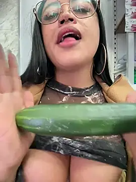 Outdoors-Mia_Khalifa Webcam-Show