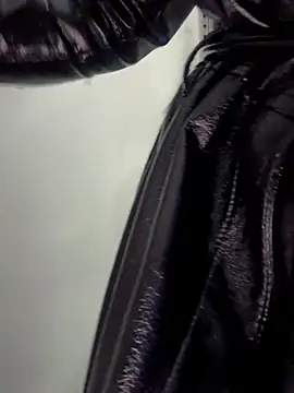 Pertunjukan Kamera Web Outdoors-Mia_Khalifa