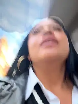 Outdoors-Mia_Khalifa webcam show