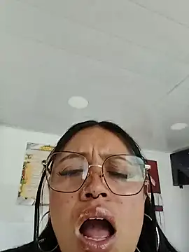 Outdoors-Mia_Khalifa Pertunjukan Webcam
