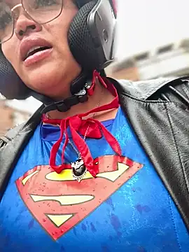 Outdoors-Mia_Khalifa Adlı Modelin Web Kamerası Şovu