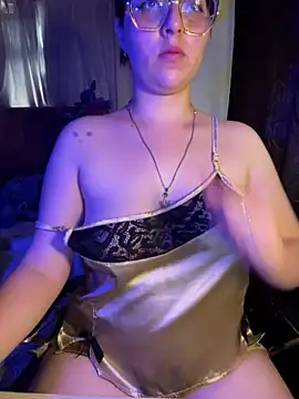 CoraVibes 라이브 XXX 채팅