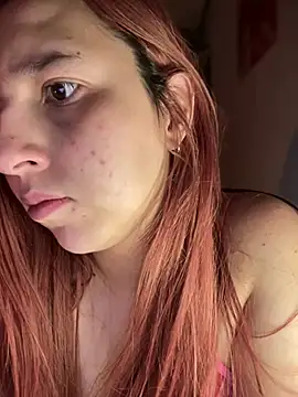 CoraVibes' Live XXX Chat