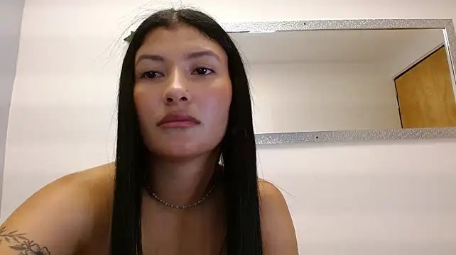 XXX chat uživo modela louis_k